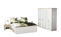 Bett mit 2 Nachtkommoden