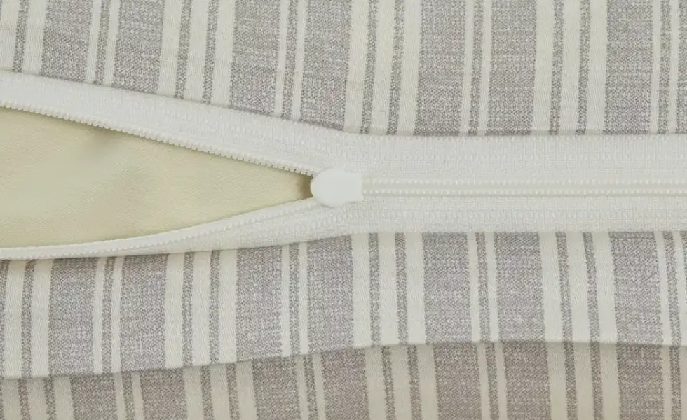 Como Green Satin Wende-Bettwäsche Calm Stripes
