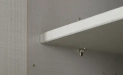 Drehtürenschrank
