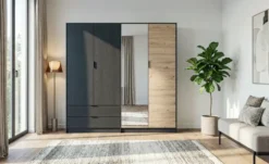 Drehtürenschrank