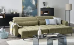 Ecksofa mit elektrischer Sitztiefenverstellung
