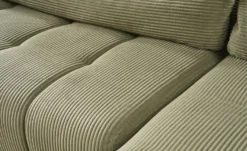 Ecksofa mit elektrischer Sitztiefenverstellung