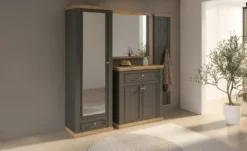 Garderobenschrank