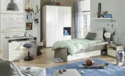 Kleiderschrank