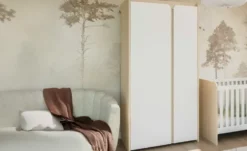 Kleiderschrank
