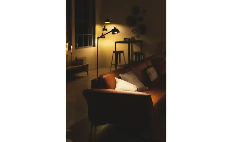 Leseleuchte, 1-flammig, Metall / Holz schwarz