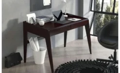 Schreibtisch