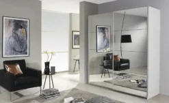 Schwebetürenschrank