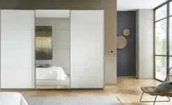 Schwebetürenschrank