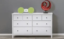 Sideboard aus Massivholz