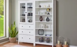 Vitrine aus Massivholz