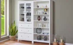 Vitrine aus Massivholz