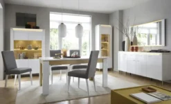 Vitrine mit Softclose